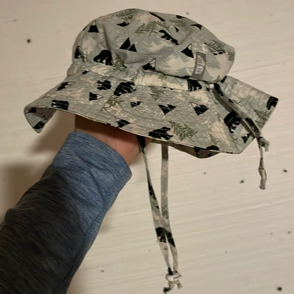 Jan & Jul. large baby hat.